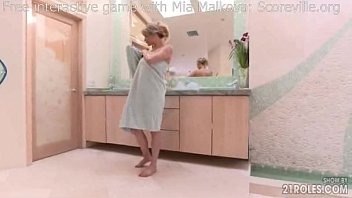 POV in doccia con Mia Malkova