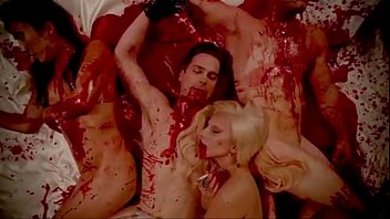 Lady Gaga & Matt Bommer b. Orgy, hôtel d'horreur américain