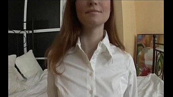 Redhead Gaping Anal per teenager russo