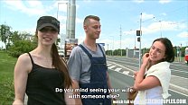 checa convencida de sexo público al aire libre