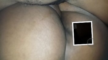 Мандинго с BBC поглаживают попку чернокожей толстушки, офигенную задницу