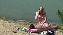 Junges Paar fickt am Strand von Timmendorf und wird gefilmt