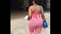 Nice Curved Black Ass Shaking