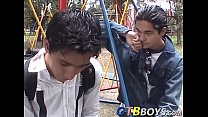 Die süßen Jungs Alfonso und Cesar stopfen sich gegenseitig unter der Dusche