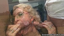 Old mature picked up and double fucked outside