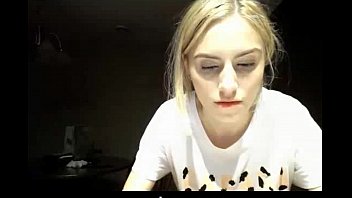 Beautiful blonde on live webcam uglycams.com