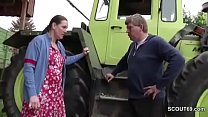 Agricoltore in cerca di scrofa - Il MILF lo fa con estranei sul trattore