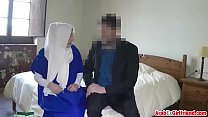 Арабскую девушку жестко трахнули в гостиничном номере