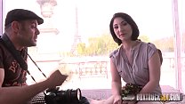 Hot Mylene Johnson a des rapports sexuels hardcore à Paris