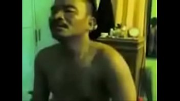 Gay Indo bareback (Top while smoking)