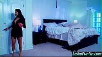 Lez Hot Girl (Adriana Chechik e Ava Addams) Ottieni sesso punito con i giocattoli di Mean Lesbo mov-02