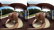 DDFNetwork VR - стриптиз у бассейна VR с Алисой