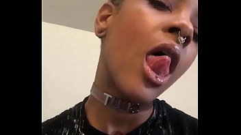 CAMSTER - Do you want to put your dick in my mouth?