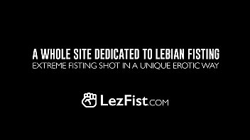 lezfist-23-8-217-видео-Кейт-Хилл-Джессика-Линкольн-72p-2