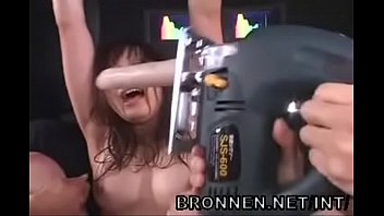 japanese girl extreme bdsm rough sex and squirting - BRONNEN.NET/INT/