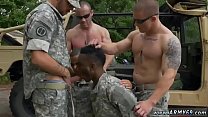 Galerías de porno gay masculino militar R&R, el camino Army69
