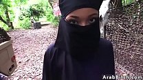 イスラム教徒の十代の性交とアラブの屋外初めてのホームアウェイホームアウェイから