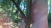 森の中で手コキ09