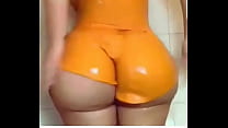 Großer weißer Arsch in Orange