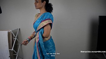 Индийская мать удовлетворяет свои дырки на тамильском языке