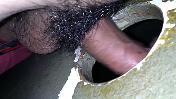 They suck my cock at gloryhole Lima