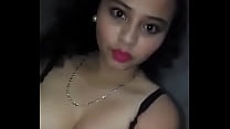 Die sexy Nicaraguanerin zeigt ihre perfekte Brust und ihre wunderschöne Muschi.