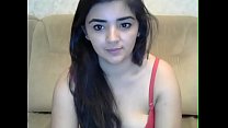 Горячая индийская девушка перед вебкамерой