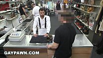 GAY PAWN - Broke Ass Dude With Poor Credit entra na minha loja em busca de ajuda