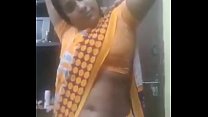 India bhabhi exponer ella misma en sari