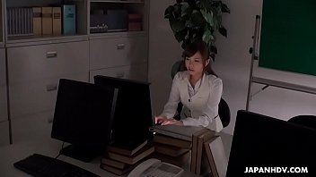Signora dell'ufficio giapponese, Aihara Miho si masturba al lavoro, senza censura