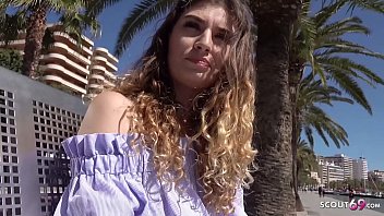 SCOUT ALLEMANDE - La touriste Magaluf Candice pour de l'argent sur la plage baisée au casting de la rue