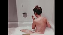 Rattlers: banho sexy para garotas nuas