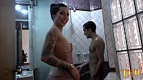 Bath prima della registrazione della nuova pornostar intervistata da Lucaselfie - Melissa Lisboa - Big Bambu - Higor Negrão
