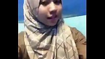 Show de nudez melayu em malaio Hijab (peitos grandes)