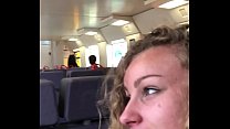 Angel Emily Public Blowjob im Zug und Sperma schlucken !!