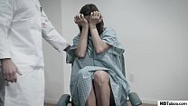 MILF tetona follada por el personal del hospital - Alexis Fawx, Bobbi Dylan