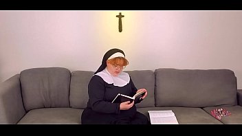 especial da escola de domingo: freira gordinha fode crucifixo