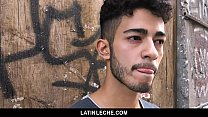 LatinLeche - Cute Latino Hipster Obtém Um Sticky Cum Facial