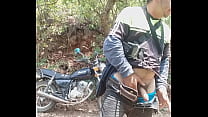 Biker masturbiert in Guatemala