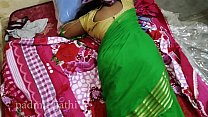 Babhi sexy en sari vert avec gros cul