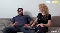 Европейское любительское видео - симпатичная крошка-блондинка Leila жестко трахается на первых прослушиваниях в порно