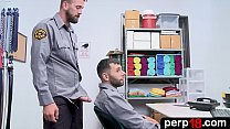 Geje porno - Zawarto kompromis między funkcjonariuszami, aby konflikt nie wpływał na postęp pracy w miejscu pracy