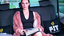 VIP SEX VAULT - Glamorous MILF Wife Sarah Highlight Fucks With Taxi Driver On The Road