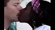 negro africano maior de idade perfurado por um branco - Black Fucking Tube