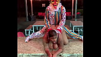 Gibby The Clown erfindet eine neue Sexposition namens "The Spider-Man"