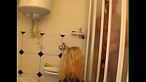 Sexo áspero no banheiro holandês
