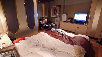 Complètement réel sans masturbation [Tir personnel] [Tir caché] Femme mariée de 34 ans Kobe belle femme Baiser avec un jeune homme Réunion de tricherie Un hôtel d'amour de jour