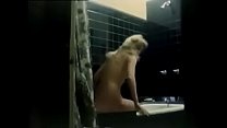 American Nightmare: Sexy Bath Girl nuda