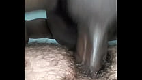 Bite noire dans le cul poilu