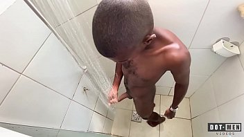 Roludo black guy taking a shower